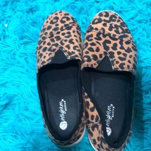 Leopard shoes